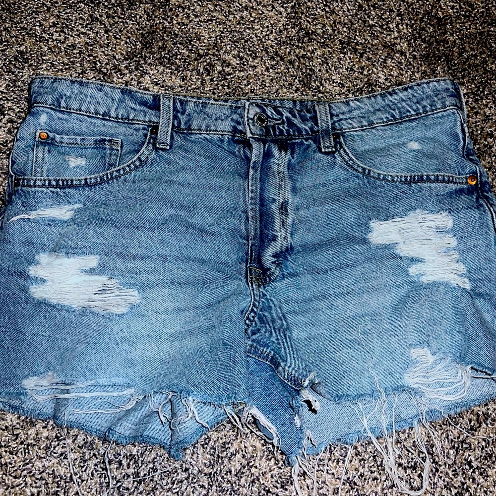 COPY - 90’s boyfriend shorts